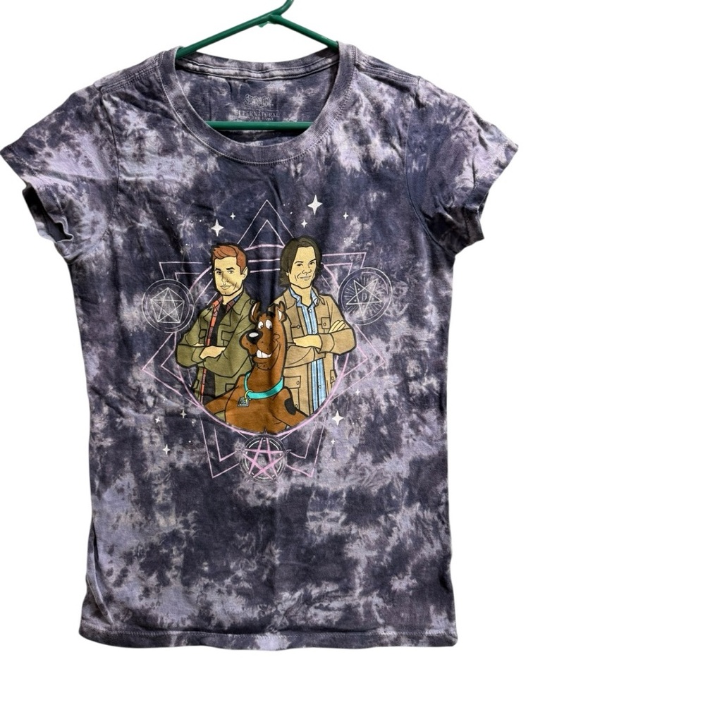 Scooby-Doo Supernatural Join The Hunt Purple Tie-Dye Shirt,‎ size Small